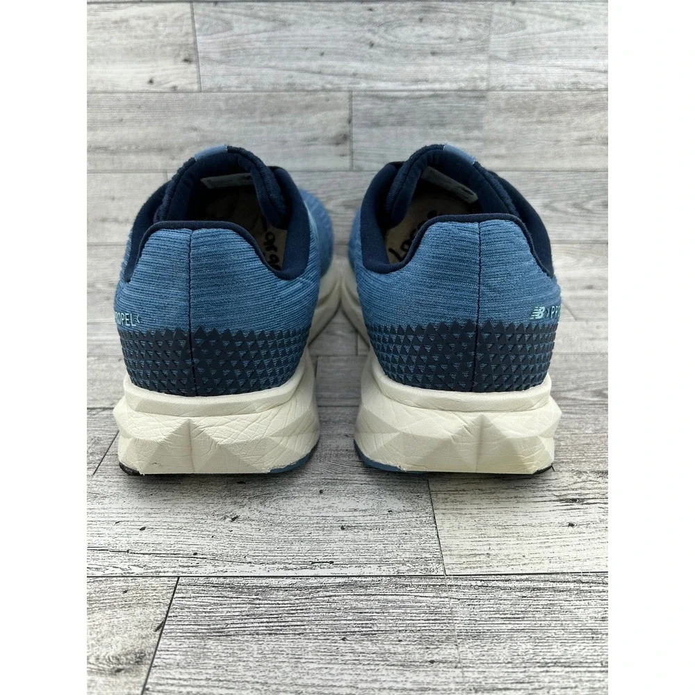 New Balance width while track